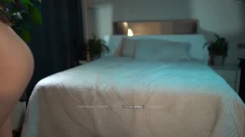 Snapshot of erotic_market chatting on 10.24.25 SOFIA DAMIEN PVT MODEL online show from 10.24.25