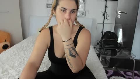eroticsensualkitty4u online show from 12.07.24