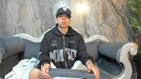 Snapshot of eryonbradley chatting on 09.10.25 Eryon online show from 09.10.25