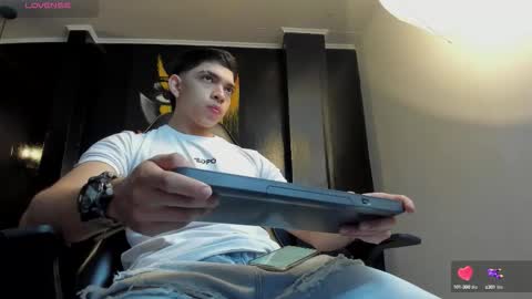 Snapshot of eryonbradley chatting on 09.18.25 Eryon online show from 09.18.25