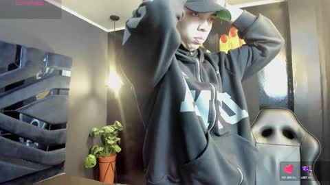 Snapshot of eryonbradley chatting on 10.13.25 Eryon online show from 10.13.25