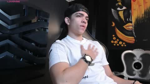 Snapshot of eryonbradley chatting on 10.16.25 Eryon online show from 10.16.25