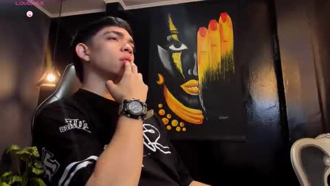 Snapshot of eryonbradley chatting on 10.29.25 Eryon online show from 10.29.25