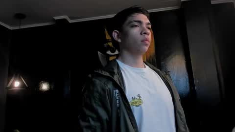 Snapshot of eryonbradley chatting on 11.03.25 Eryon online show from 11.03.25