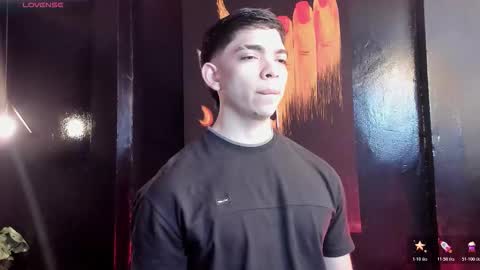 Snapshot of eryonbradley chatting on 11.06.25 Eryon online show from 11.06.25