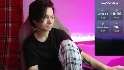 Snapshot of esajukyy chatting on 09.28.25 esajukyy online show from 09.28.25