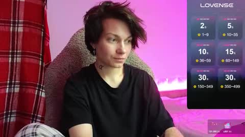 Snapshot of esajukyy chatting on 10.14.25 esajukyy online show from 10.14.25