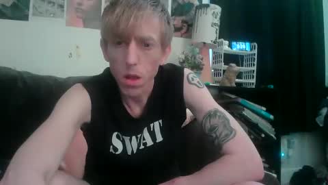 Snapshot of esc_del chatting on 03.05.25 esc del online show from 03.05.25