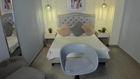 Escarlet online show from 10.20.25