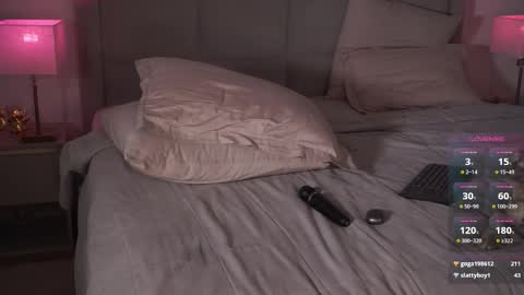 Snapshot of eseniyalove chatting on 10.25.25 Eseniya online show from 10.25.25