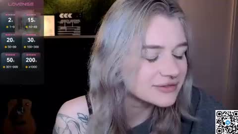 Snapshot of eshleeeygreen chatting on 06.28.26 EshleGreen online show from 06.28.26