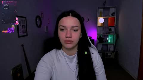 esma_shine online show from 09.18.25