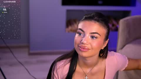 Esme online show from 12.06.24