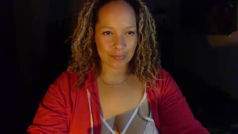 Esme Luv online show from 09.20.25
