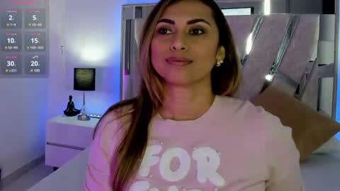 Snapshot of esmerald_golden chatting on 03.11.25 esmerald_golden online show from 03.11.25