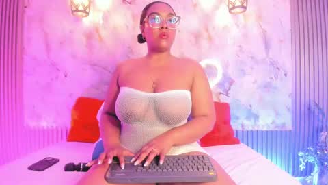 esmeralda online show from 03.02.25