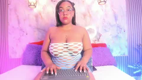 esmeralda online show from 03.10.25