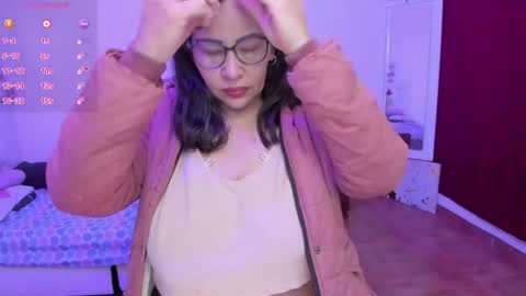 esme online show from 04.15.26