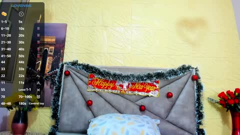 Esmeralda .INDEPENDENT MODEL online Monday to Saturday 3 pm Chicago online show from 12.28.24