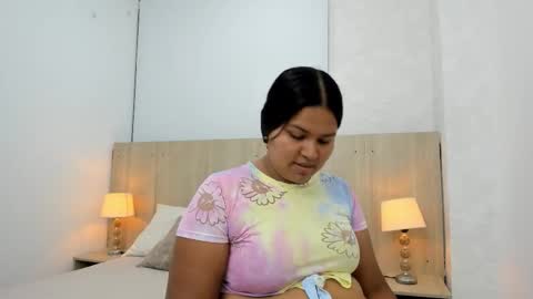 Esmeralda online show from 11.23.25