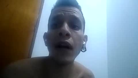 esneyderhenao20 online show from 02.16.25