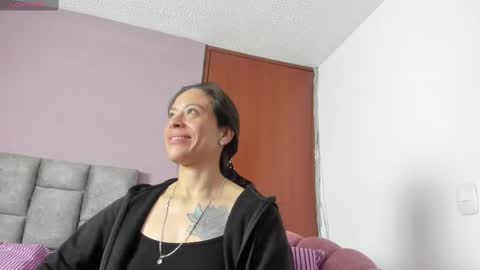 Snapshot of esperancita4570 chatting on 03.02.25 HOPE online show from 03.02.25