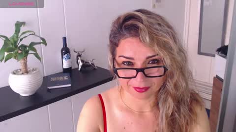 Juliana online show from 12.22.24