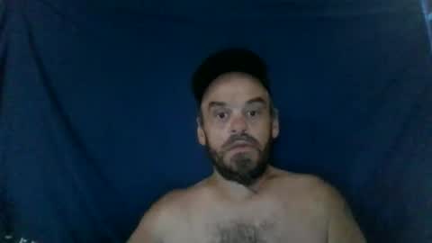 Snapshot of essensualelf chatting on 10.28.25 Essensual Elf online show from 10.28.25