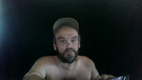 Snapshot of essensualelf chatting on 11.06.25 Essensual Elf online show from 11.06.25