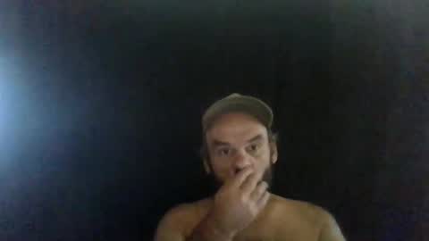 Snapshot of essensualelf chatting on 11.17.25 Essensual Elf online show from 11.17.25