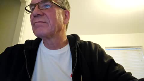 Snapshot of essexb0y chatting on 01.15.25 EssexB0y online show from 01.15.25