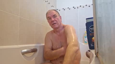 Snapshot of essexb0y chatting on 03.01.25 EssexB0y online show from 03.01.25