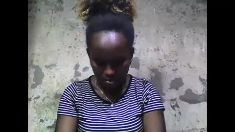 estanie online show from 10.03.25