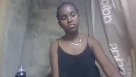 estanie online show from 10.06.25