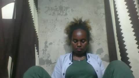 estanie online show from 10.14.25