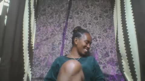 estanie online show from 10.22.25