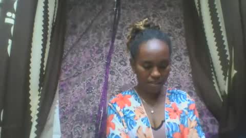 estanie online show from 10.24.25