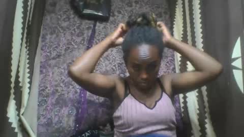 estanie online show from 10.24.25