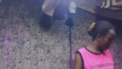 estanie online show from 10.31.25