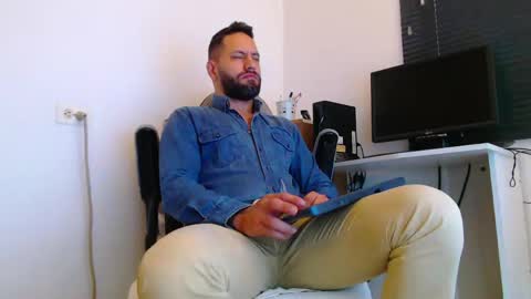 esteban online show from 04.13.26