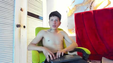 ESTEBAN online show from 01.10.26