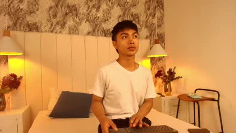 Esteban online show from 09.20.25