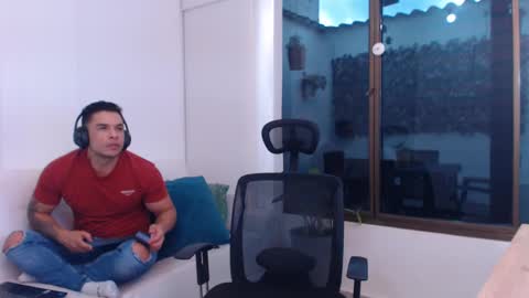 ESTEBAN online show from 03.05.25