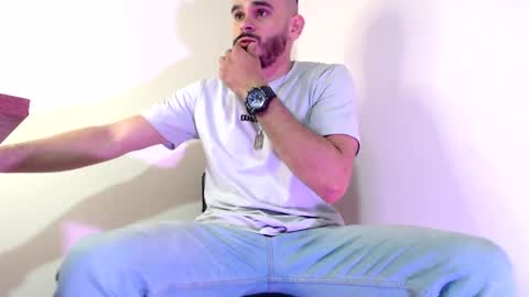 Snapshot of esteban_fer chatting on 12.22.24 Esteban Fernandez online show from 12.22.24