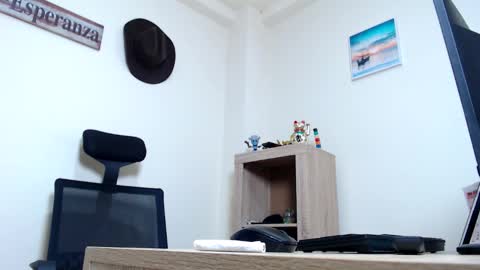 Esteban Fernandez online show from 02.17.26