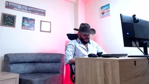 Esteban Fernandez online show from 04.17.26