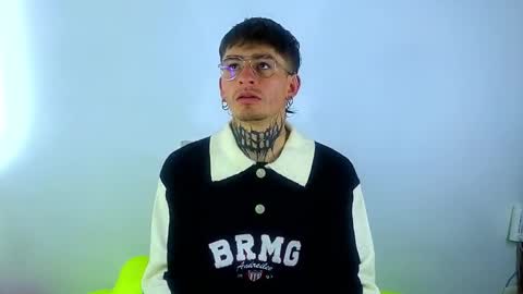 Esteban independent model online show from 03.07.25