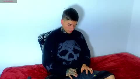 Esteban independent model online show from 04.21.26