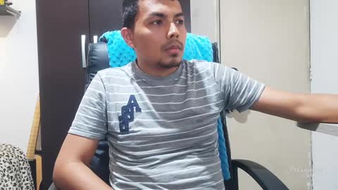 Snapshot of estebancot0314 chatting on 12.08.24 Esteban online show from 12.08.24