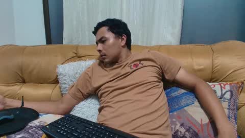 Snapshot of estebancot0314 chatting on 10.27.25 Esteban online show from 10.27.25